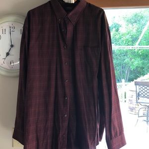 Men’s checked button down shirt